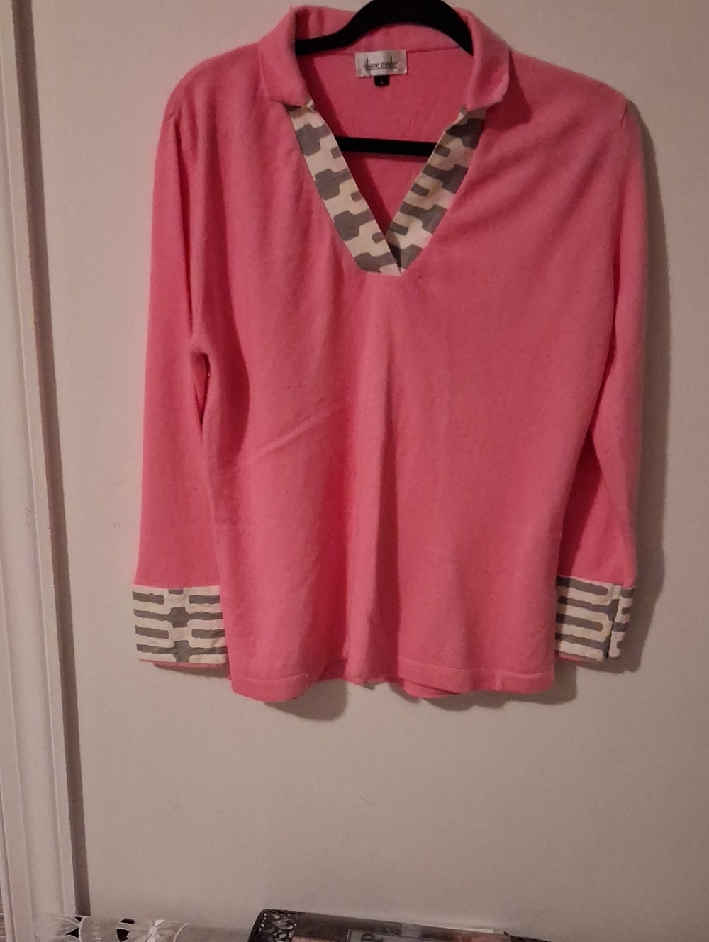 Women's Coral Pink V-Neck Sweater with Patterned Trim